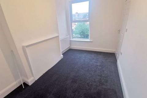 2 bedroom terraced house to rent, Isandula Road, Basford, Nottingham, NG7 7ER