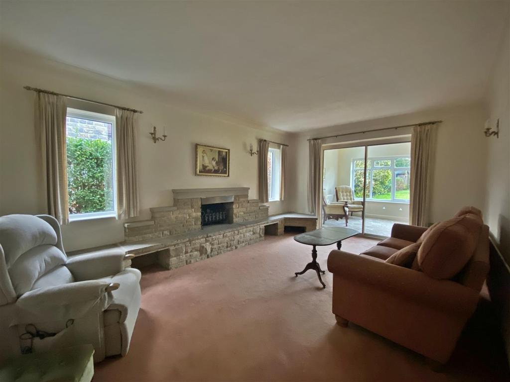 Park Road, Menston, Ilkley 3 bed detached bungalow £485,000