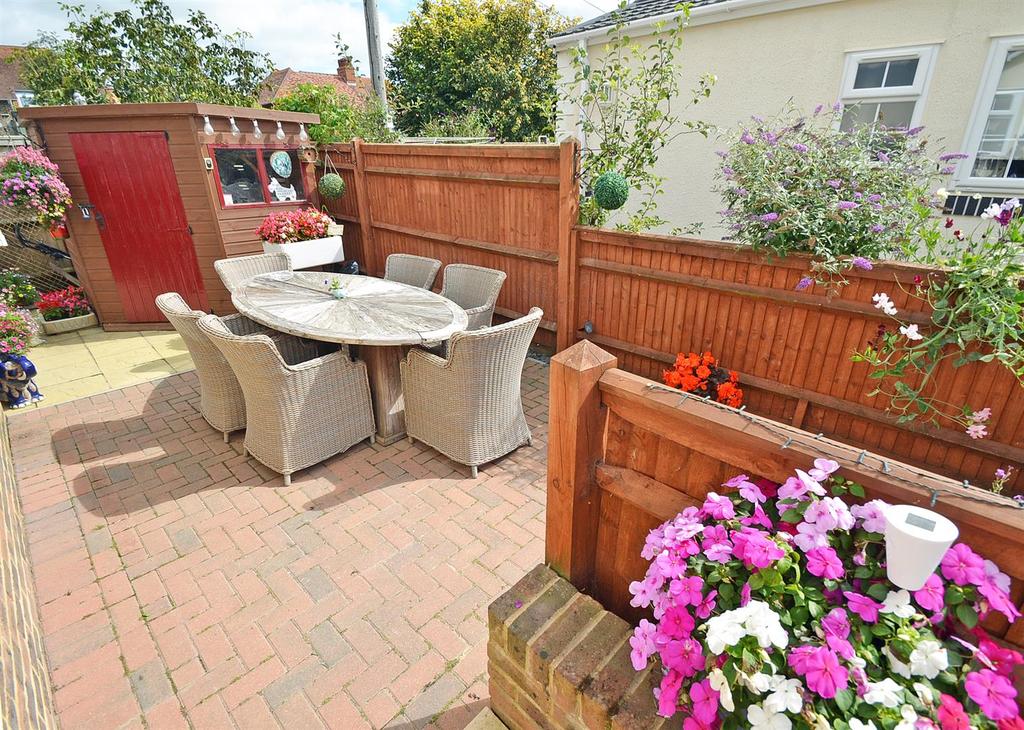 Side garden