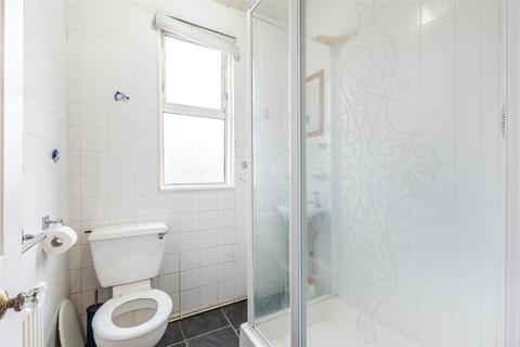 9 Torr Road, London, SE20 7PS