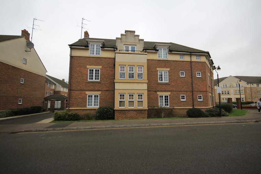The Hawthorns, Flitwick, MK45 2 bed apartment £825 pcm (£190 pw)