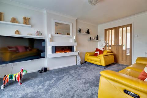 11 Abbeydale Grove, Leeds, LS5 3RE