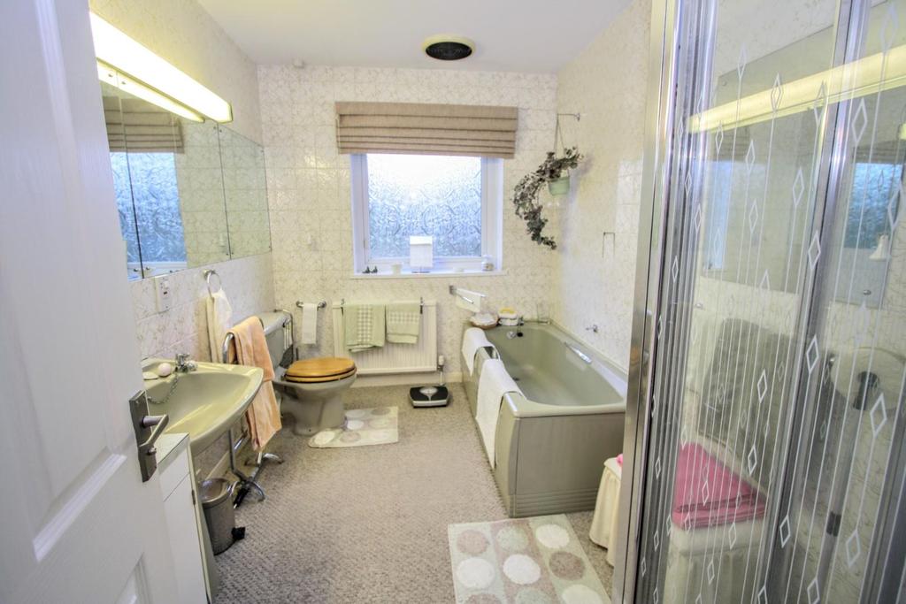Bathroom/w.c.