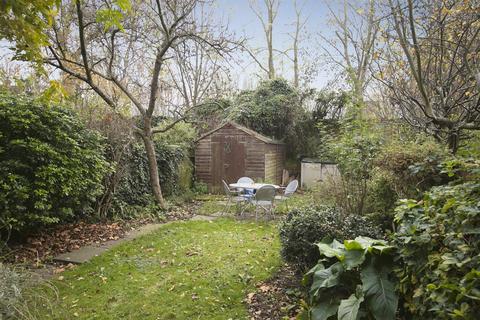 15 Addington Square, London, SE5 7JZ