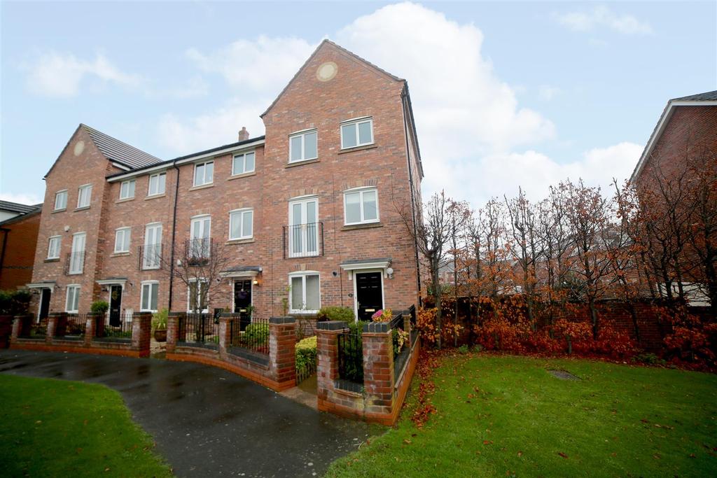 Pooler Close, Wellington, Telford, TF1 2HP 3 bed house £209,995