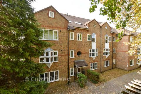1 bedroom ground floor flat for sale, Overton Road, Sutton, Surrey