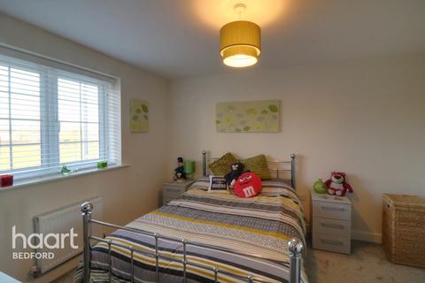 12 Hare Meadow, Great Barford, Bedford, MK44 3ES