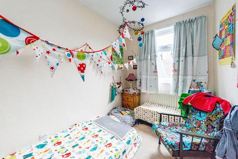 81 Cliffefield Road, Sheffield, S8 9DN