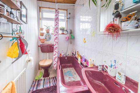 81 Cliffefield Road, Sheffield, S8 9DN