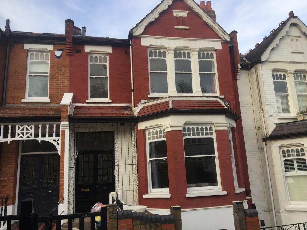 Dukes Avenue, Muswell Hill N10 2 bed flat £1,350 pcm (£312 pw)