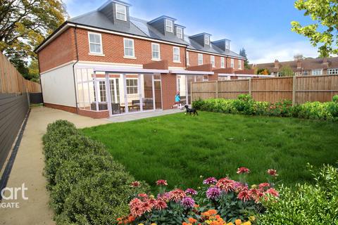 4 Accommodation Road, Barnet, EN4 8FT