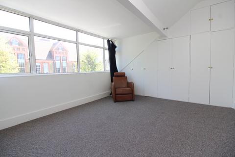 undefined, Connaught Road, Hove BN3