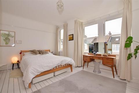 30 Castleton Road, London, E17 4AR