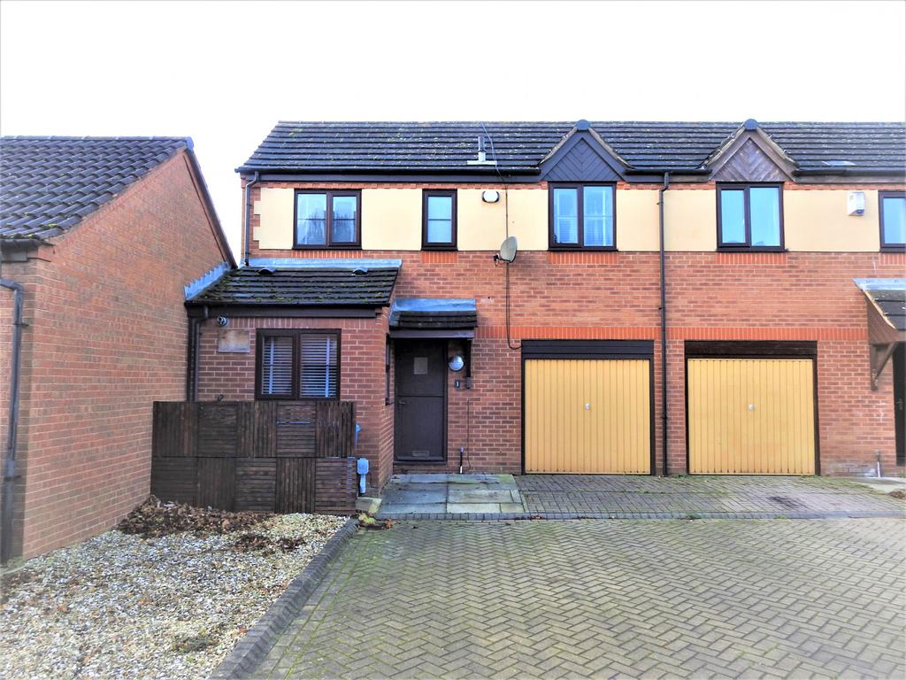 Halyard Croft, Hull, Yorkshire, HU1 2 bed terraced house £165,000
