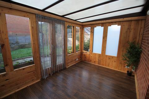 1 Halyard Croft, Hull, HU1 2EP