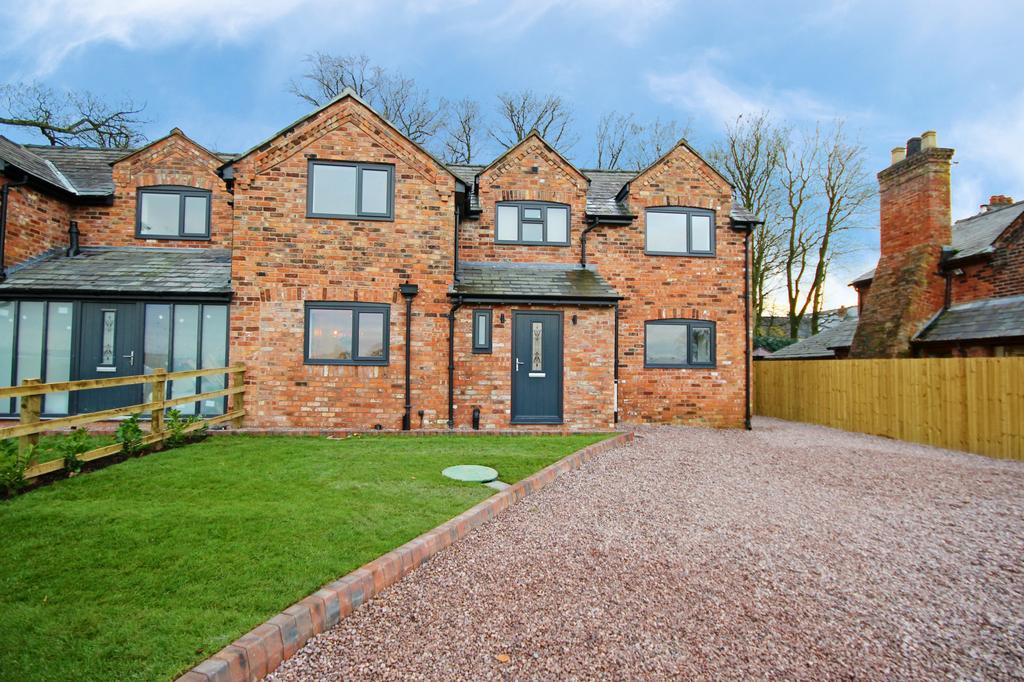 Grimsditch Lane, Lower Whitley, Cheshire, WA4 3 bed cottage £525,000