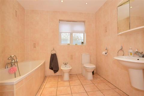 74 Norman Road, Hornchurch, RM11 1NB