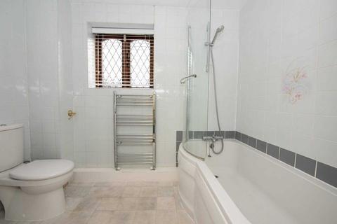 6 Cadogan Place, Salford, M7 4LQ