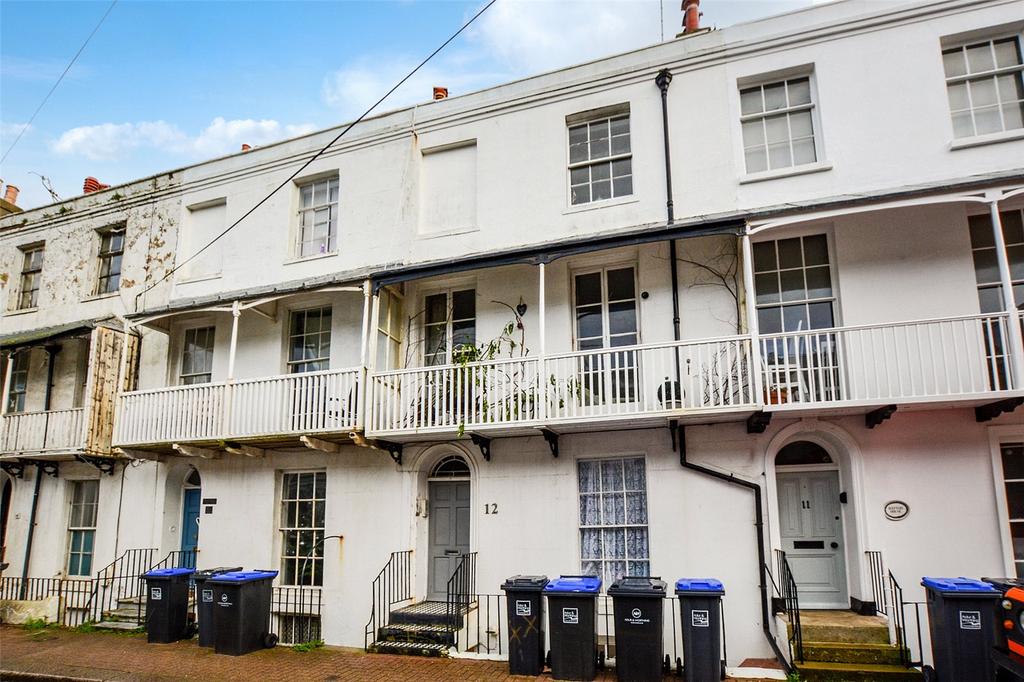 Warwick Road, Worthing, West Sussex, BN11 1 bed apartment £775 pcm (£