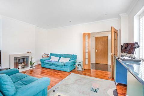 9 Rawlings Close, Beckenham, BR3 3GQ