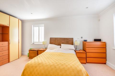 9 Rawlings Close, Beckenham, BR3 3GQ
