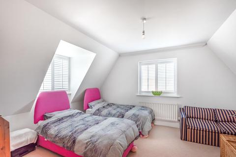 9 Rawlings Close, Beckenham, BR3 3GQ