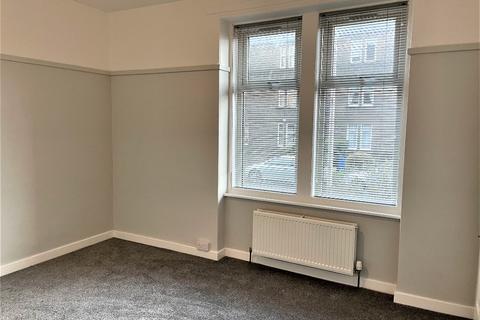3 bedroom flat to rent - Morgan Place, Stobswell, Dundee, DD4