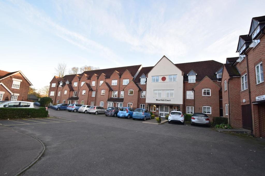Newland Street, Witham, Essex, CM8 2 bed retirement property £800 pcm