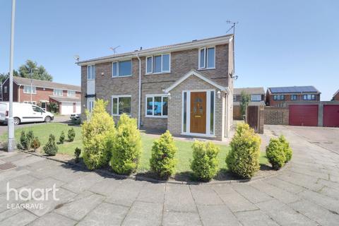 32 Bembridge Gardens, Luton, LU3 3SJ