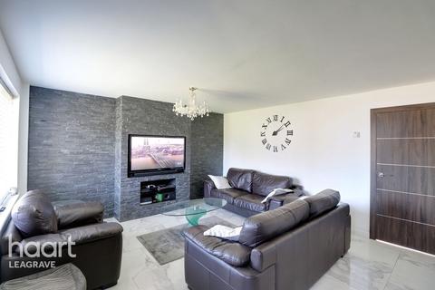 32 Bembridge Gardens, Luton, LU3 3SJ