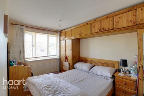 32 Bembridge Gardens, Luton, LU3 3SJ