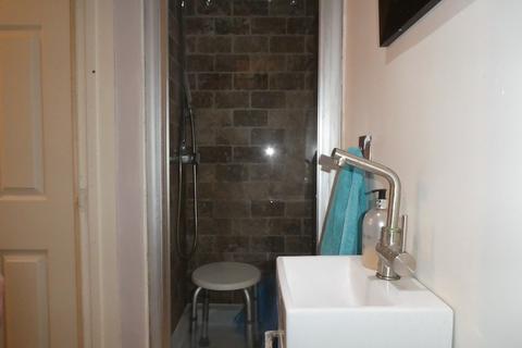 8 Brooks Road, Manchester, M16 9QR