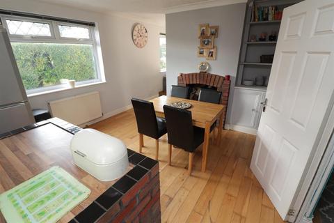 292 North Road, Yate, Bristol, BS37 7LL
