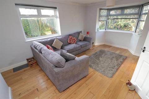 292 North Road, Yate, Bristol, BS37 7LL