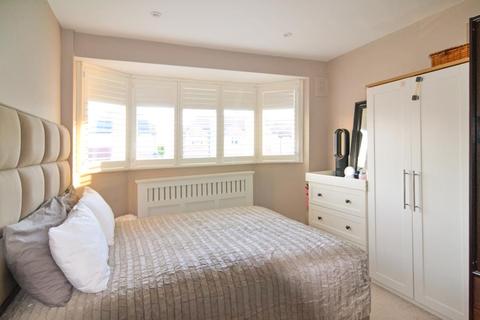 57 Selkirk Road, Twickenham, TW2 6PS