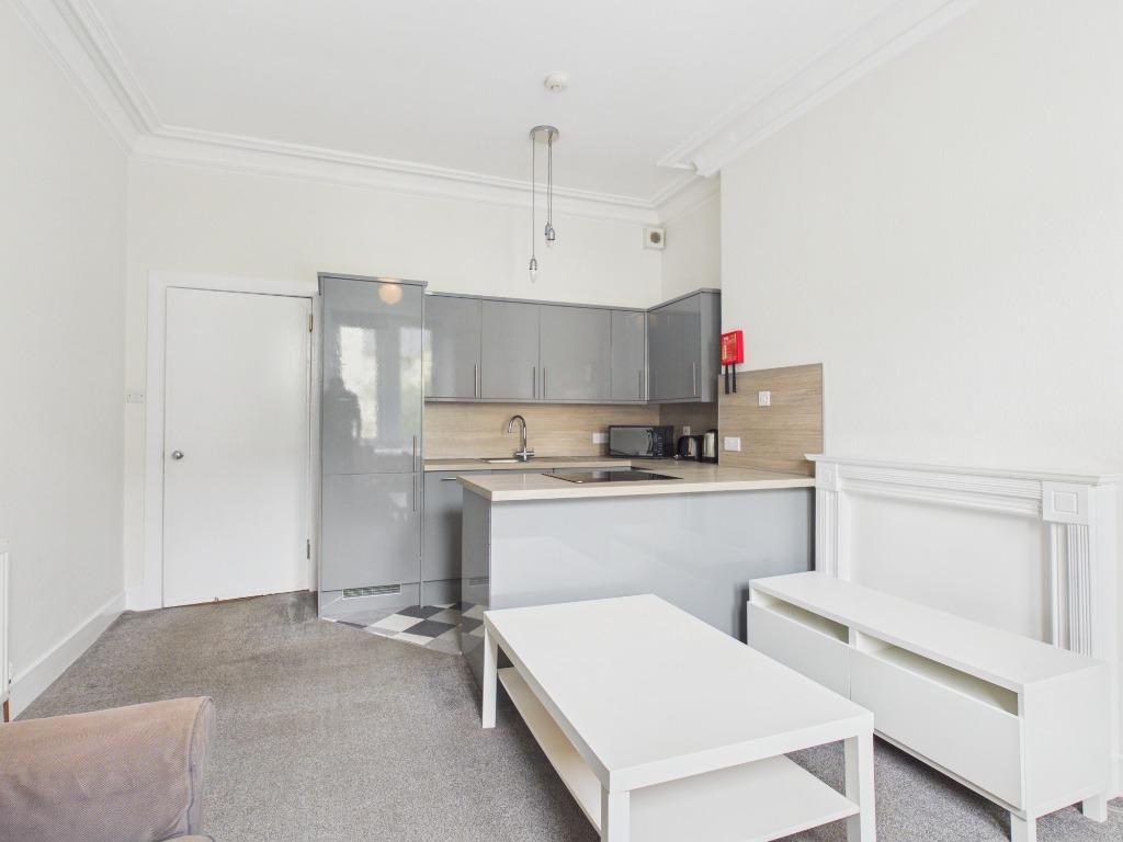 Apartment in Edinburgh, Dalry - View 3