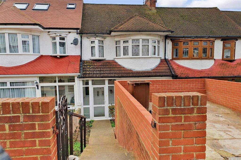 Central Park Gardens, Chatham, Kent 3 bed terraced house £240,000