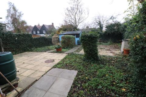 11 Betjeman Way, Ongar, CM5 0FG