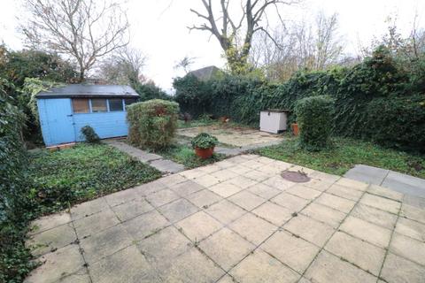11 Betjeman Way, Ongar, CM5 0FG