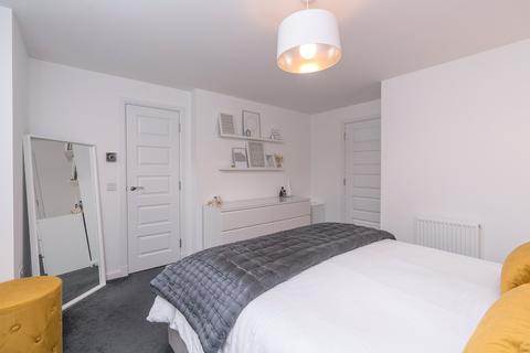 25 Killiekrankies Path, South Queensferry, EH30 9AE