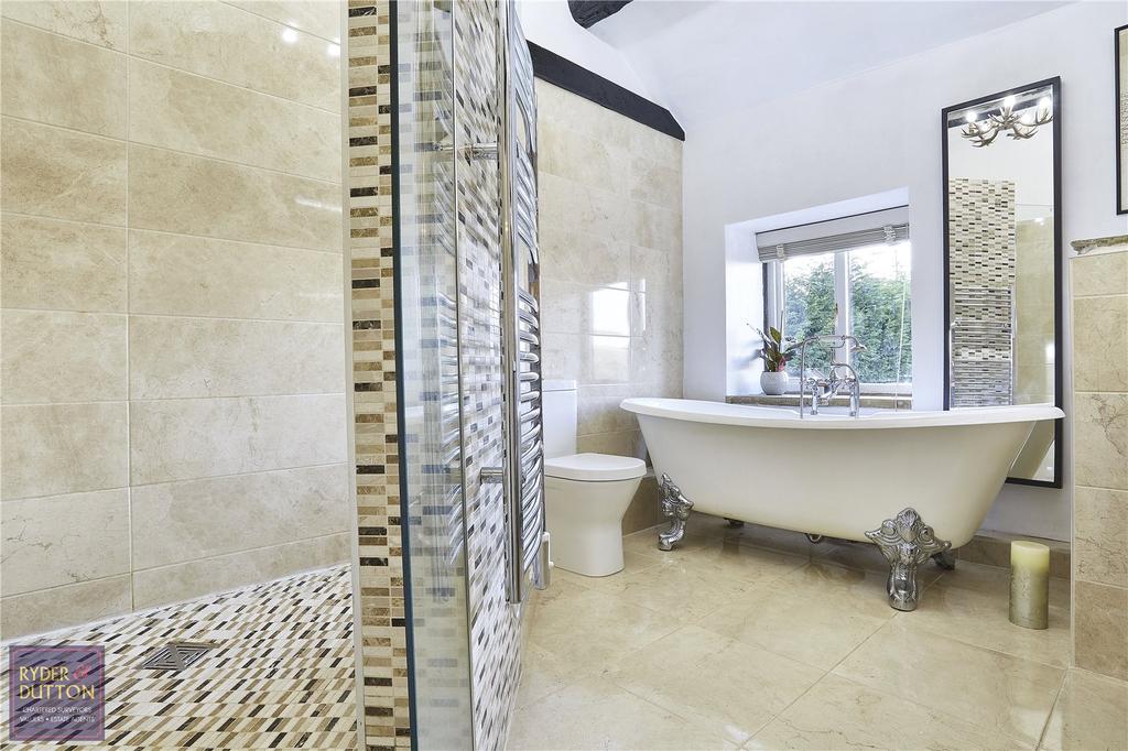 Master Ensuite