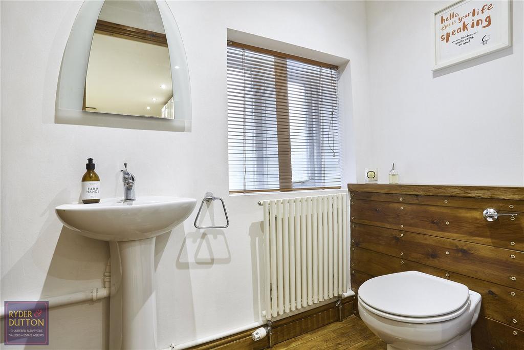 Guest Cloakroom