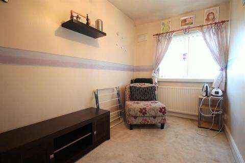 18 Balmoral Drive, Leigh, WN7 2TX