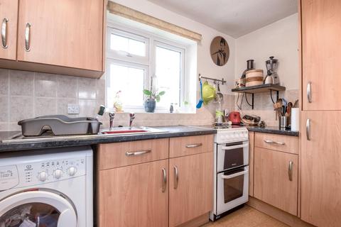 20 Ashdown Way, London, SW17 7TH