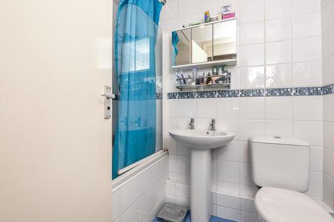 20 Ashdown Way, London, SW17 7TH