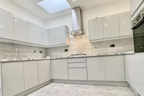 18 Grahamfield Place, Beith, KA15 1AY