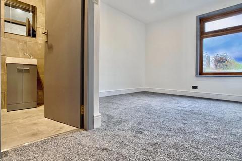 18 Grahamfield Place, Beith, KA15 1AY