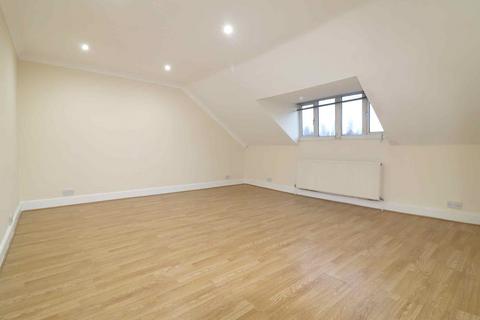 1 bedroom in a flat share to rent, Sydenham Road, Sydenham