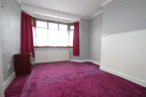86 Hillcrest Road, Hornchurch, RM11 1EA