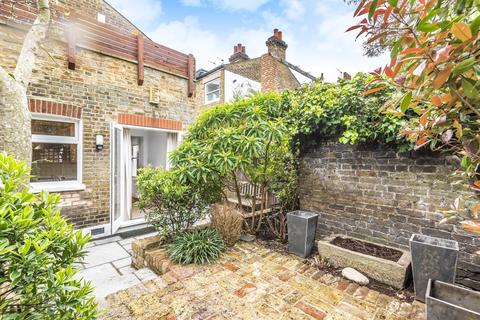 18 Mandalay Road, London, SW4 9EE